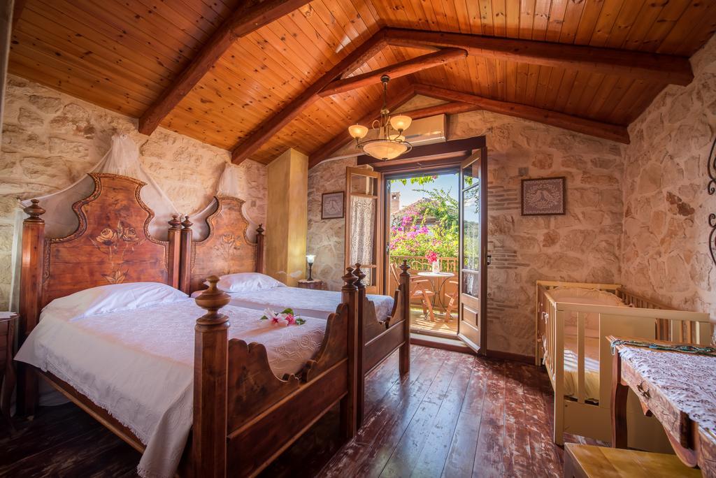 Ktima Kourou Guest House Planos  Bilik gambar