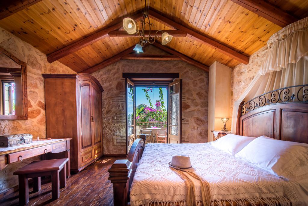 Ktima Kourou Guest House Planos  Bilik gambar
