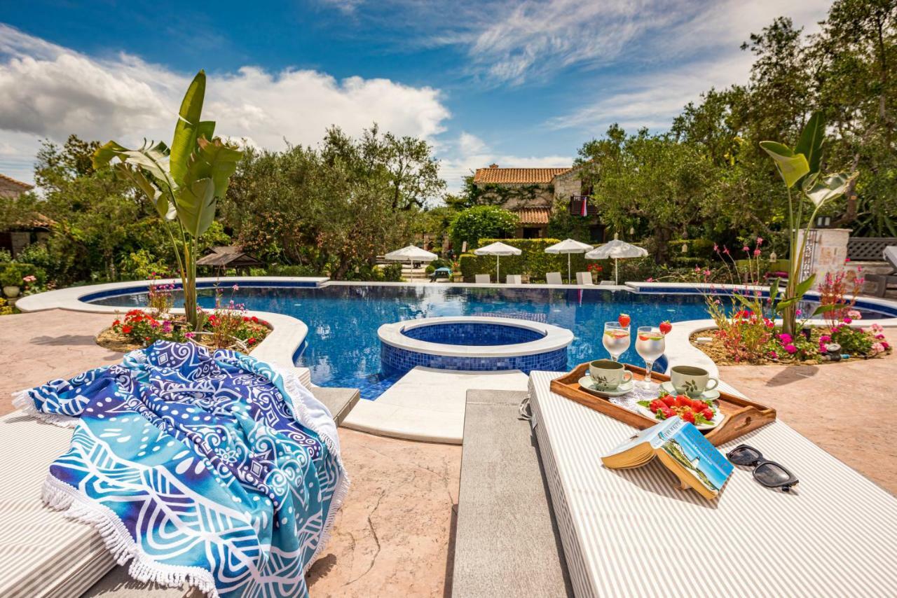 Ktima Kourou Guest House Planos  Luaran gambar