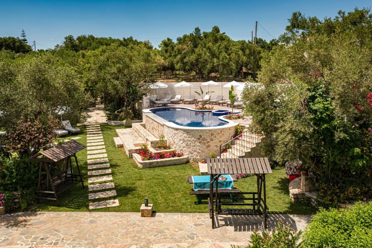 Ktima Kourou Guest House Planos  Luaran gambar